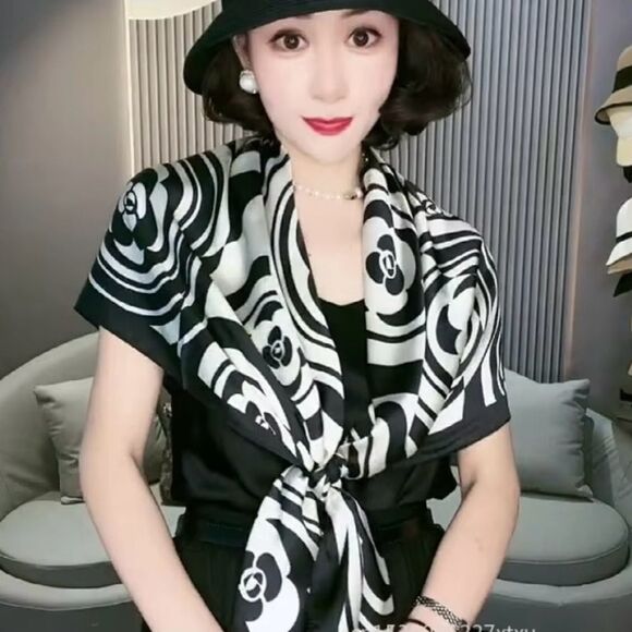 NEW COCO Black White Camelia Flower Print Scarf Silk Shawl Scarf - Picture 1 of 7